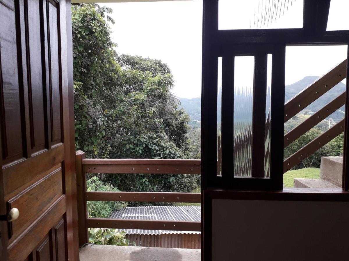 Villa Casa Aconchegante Com Linda Vista A 5 Min Do Centro Nova Friburgo Exterior foto